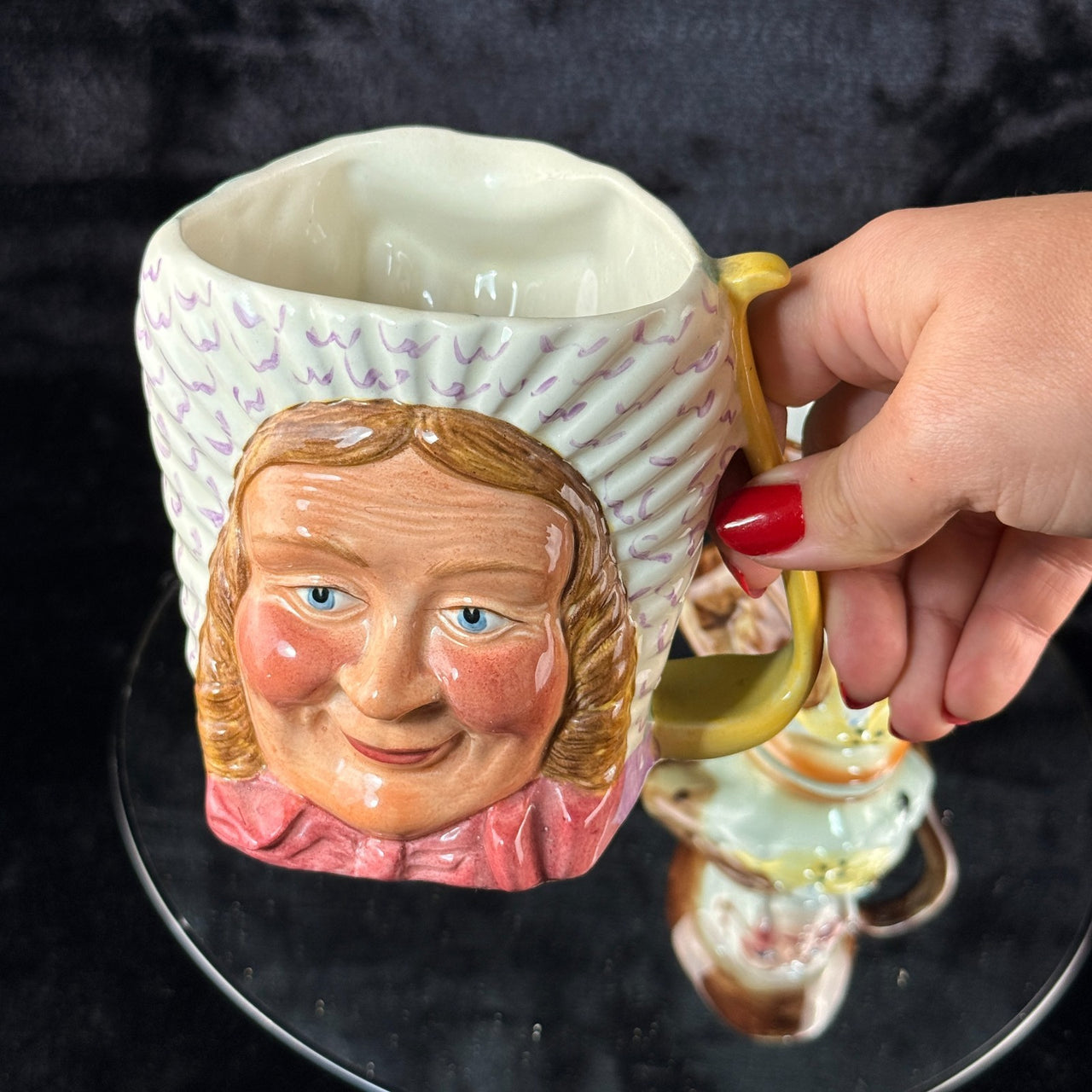 Fieldings Pickwick Ware Mrs Bardell & Character Jug England Hand Painted de Pair16