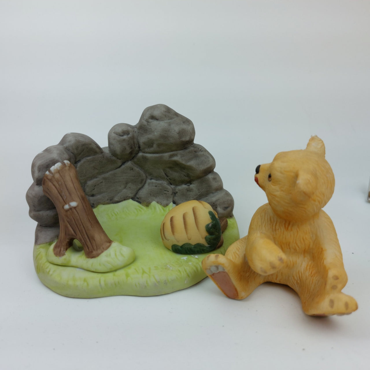 1984 Woodland Franklin Bear Jacqueline Smith Porcelain Hand Painted 3" Figurine5