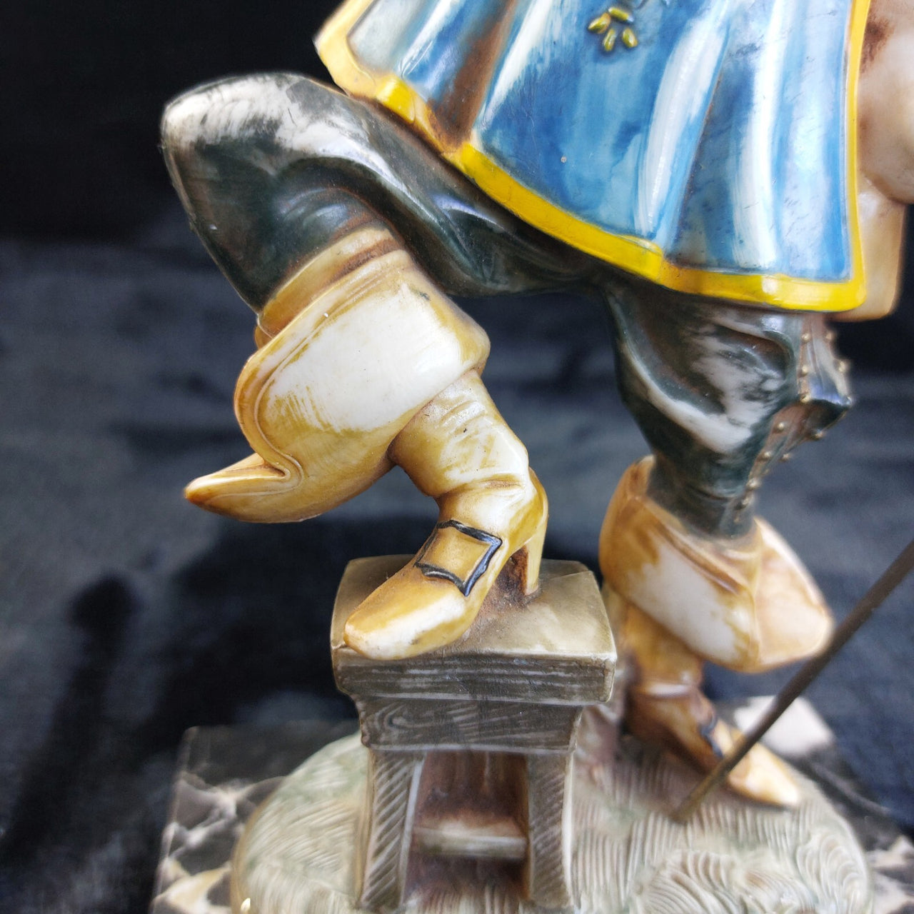 Italy Depose 732 Musketeer Figurine 9" Marble Base Hand Painted collectable gift8