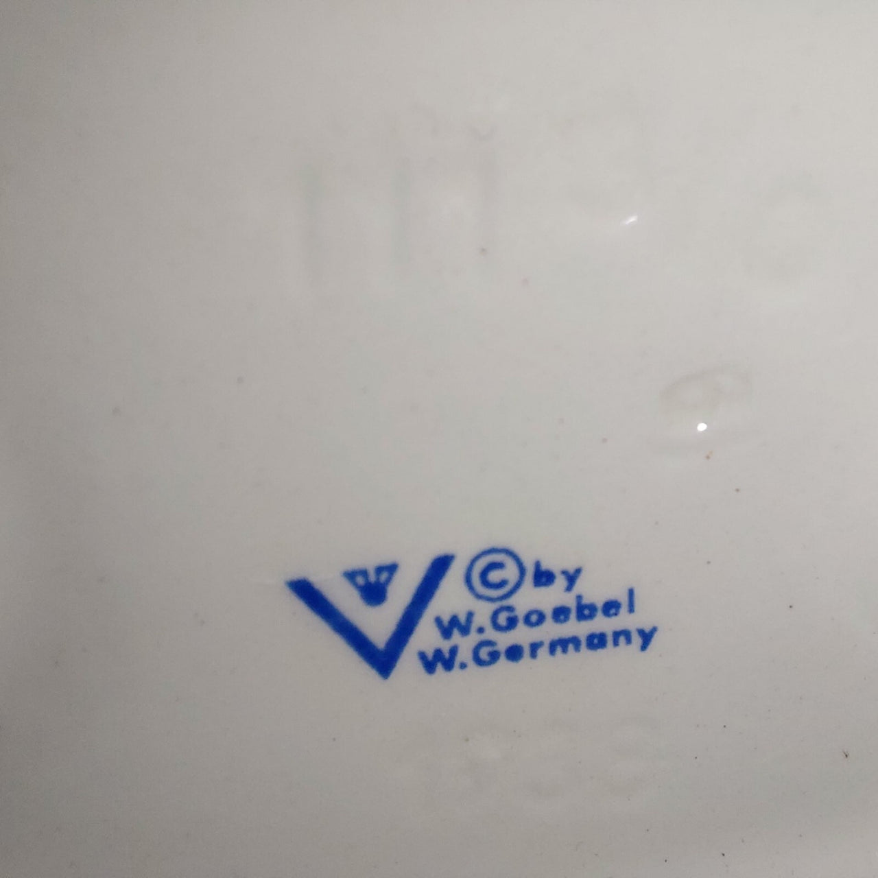 Goebel Hummel #4 Wayside Harmony  4"   196472 W German Figurine Good 12