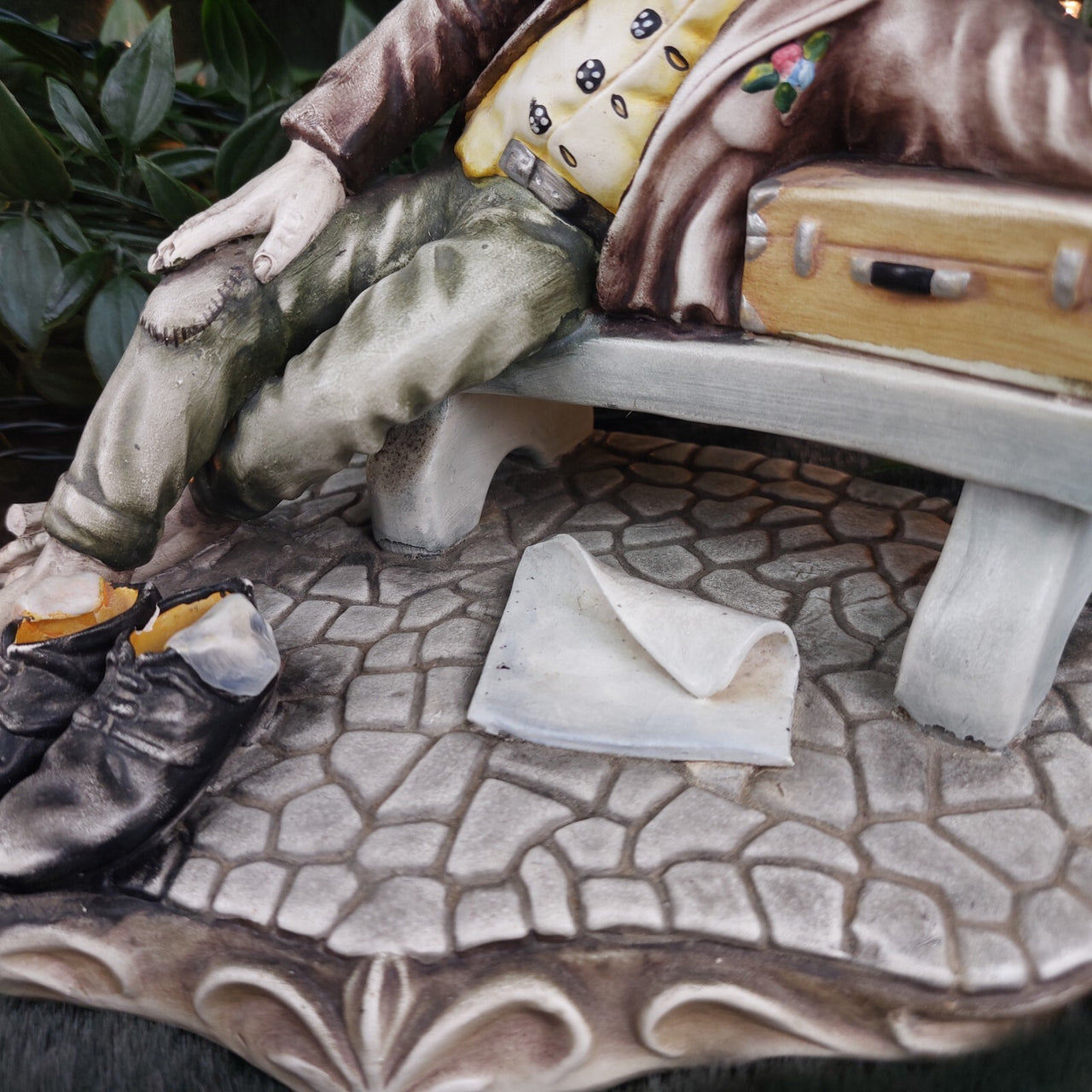 AR.CE.MI Bisquit Porcelain Figurine Shoeshine Boy Bench thumb broken see pics7
