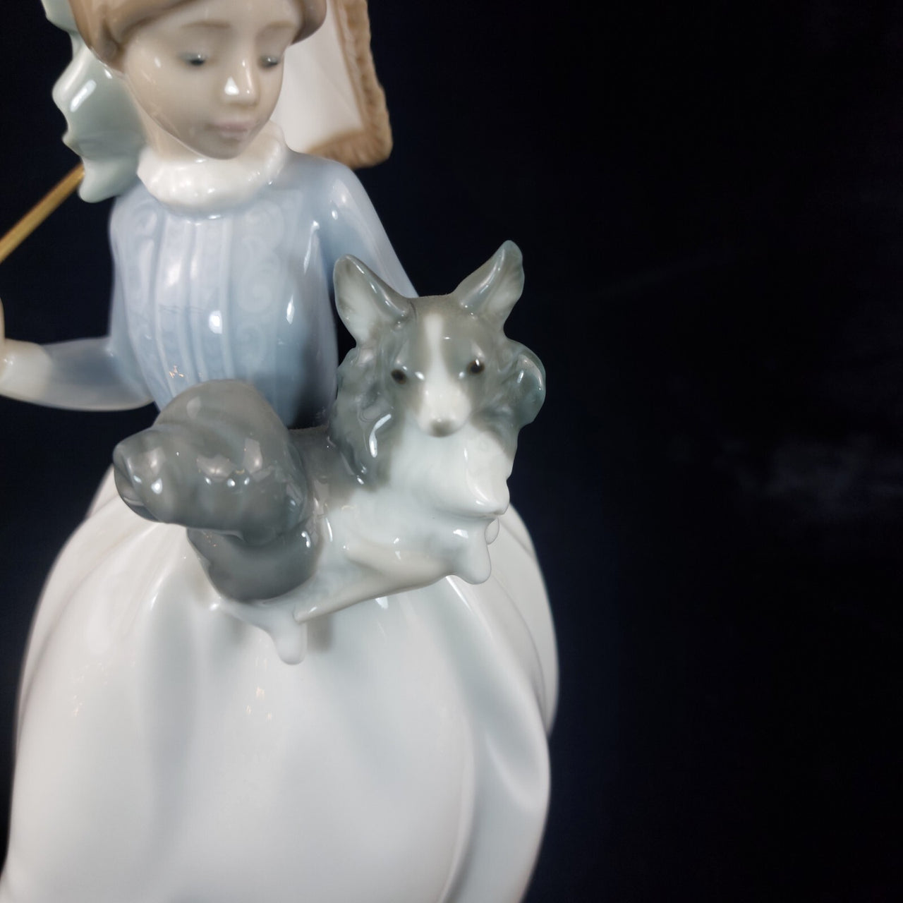 Rare by NAO Lladro Girl with Dogs & Parasol 1985 Figurine 9.5" beautiful Spainis3