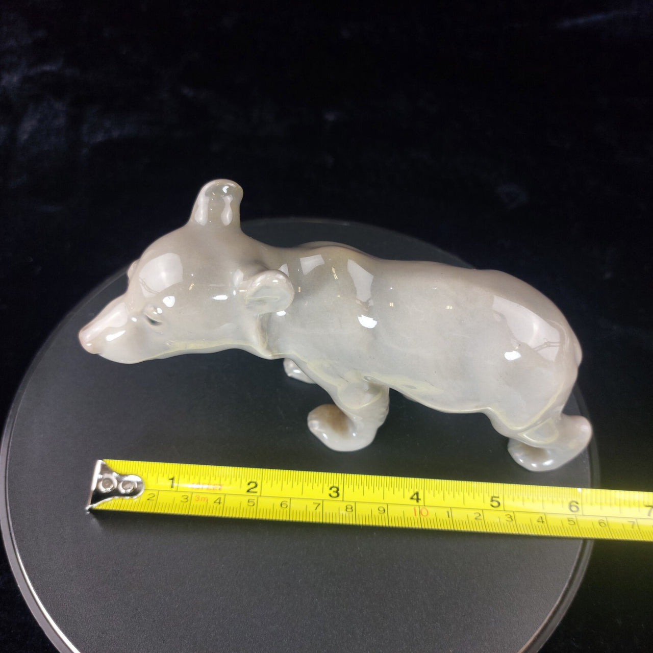 Bing & Grøndahl Bear Figurine B&G 1804 Good Condition Porcelain Denmark 9.5x16cm9