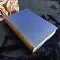 Thumbnail for 1930s Beauty Black Anna Sewell Illustrated Vintage Book Spine Blue Cloth Display10