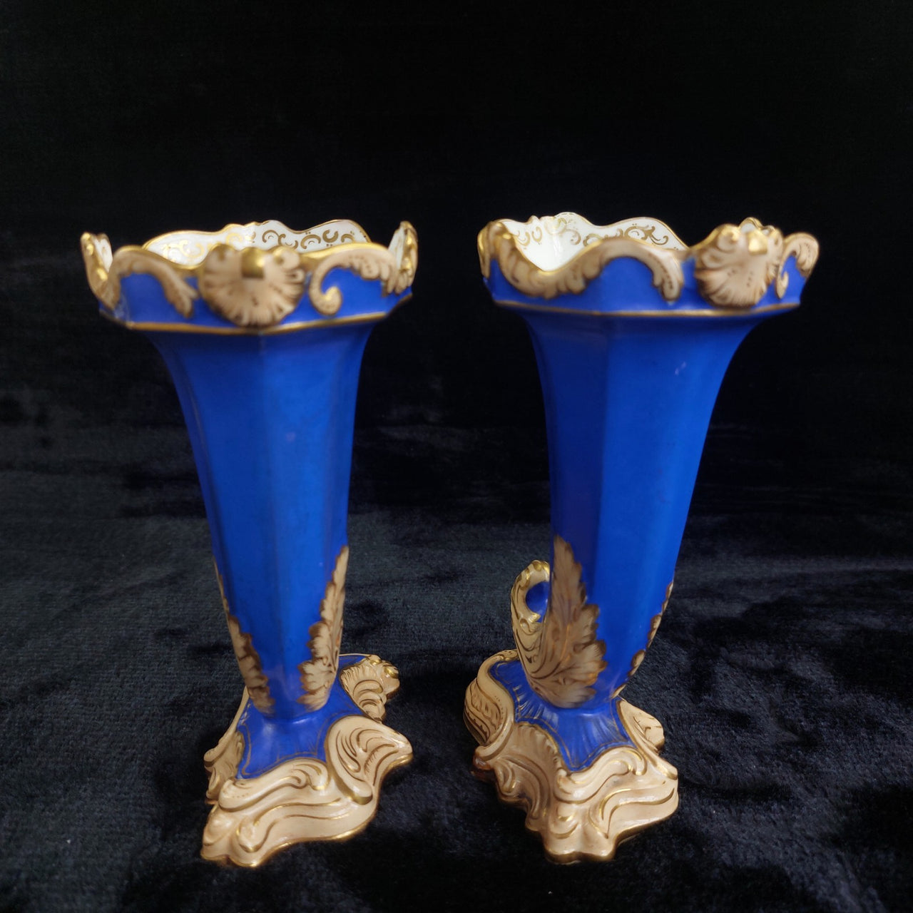 Victorian Antique Blue Porcelain Vases/ ornoments Gold Gilt Leaf Design  Pair 8