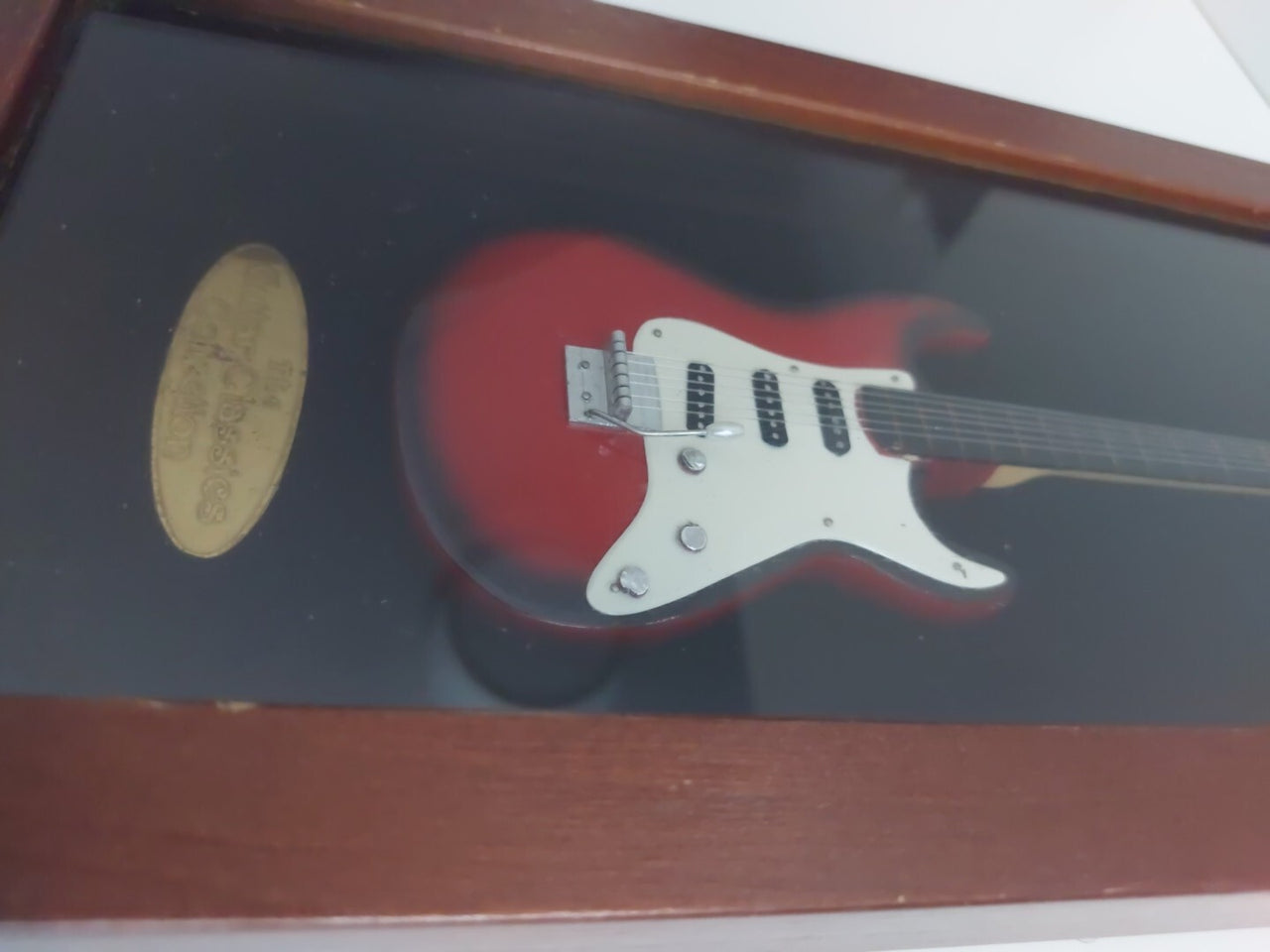 Wooden Frame with Guitar Model, Classics Collection 13"x 6.3" x1.2" object frame9