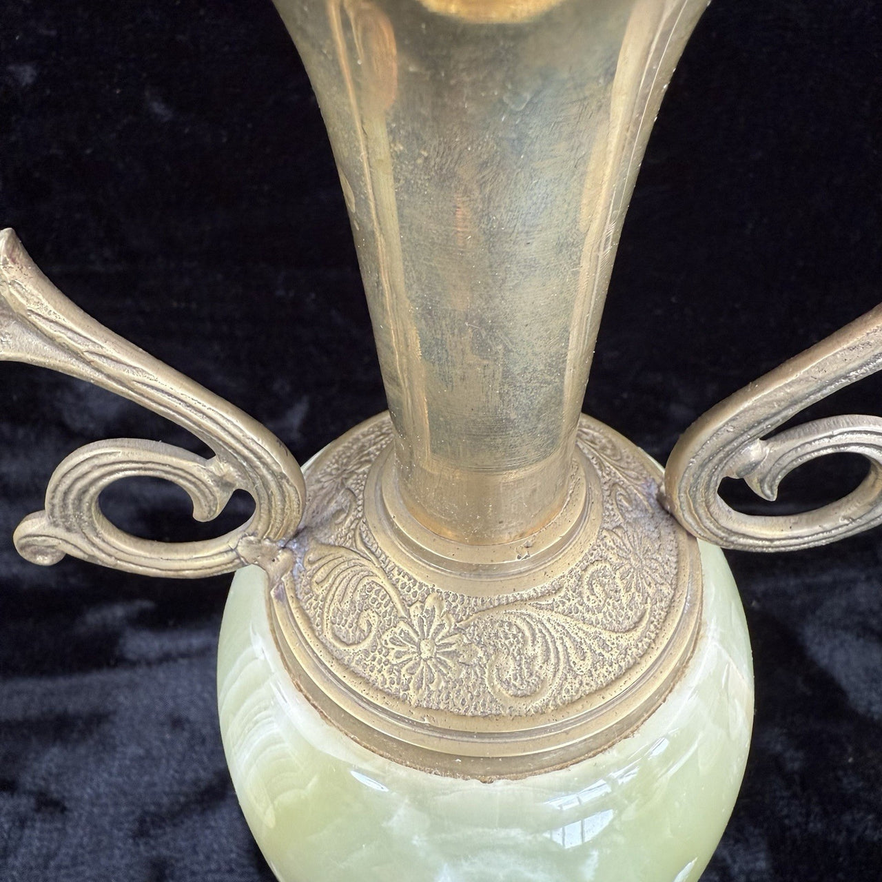 Pair of Brass & Green Onyx Marble Urn Vases Ornate Handles Decorative 35cm8