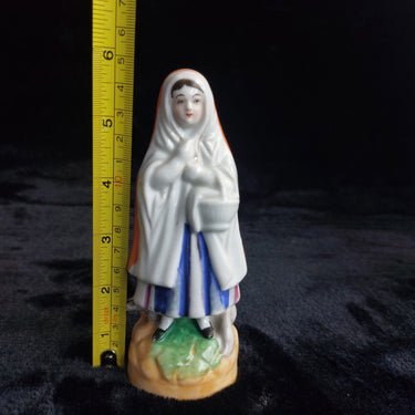 Staffordshire Figurine Painted Girl White Cloak Orange Back 6