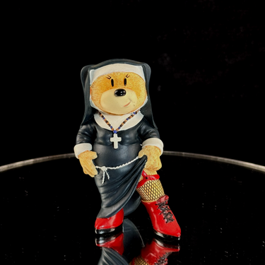 Humorous & Racy Collectible: Bad Taste Bears 