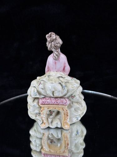 Porcelain Figurine 'Lady with Hat', Hand-Painted, Stamped Italy, display decor1