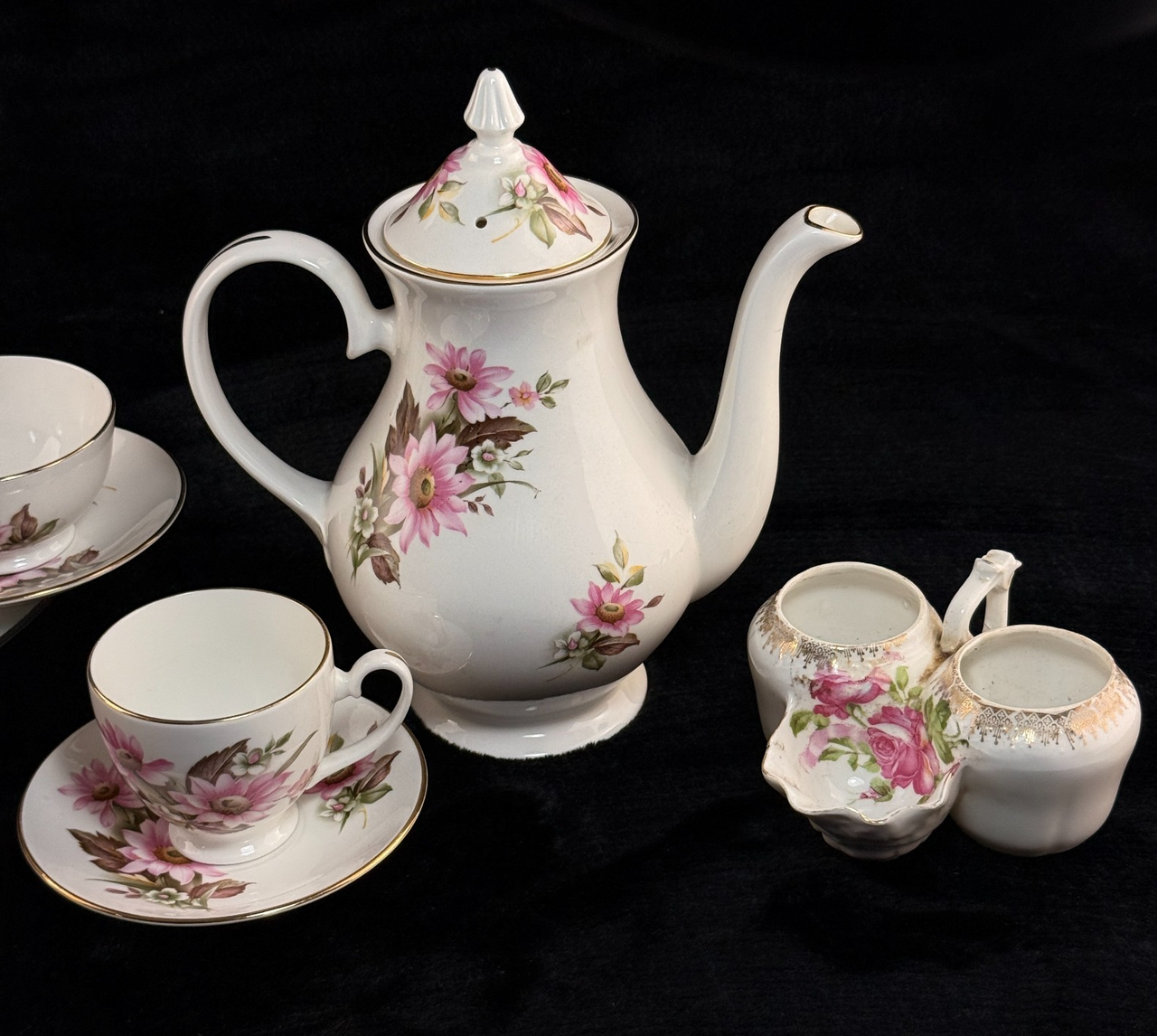 Royal Grafton Fine Bone China Tea Set Pink Floral 14 Piece England Vintage Gold.3