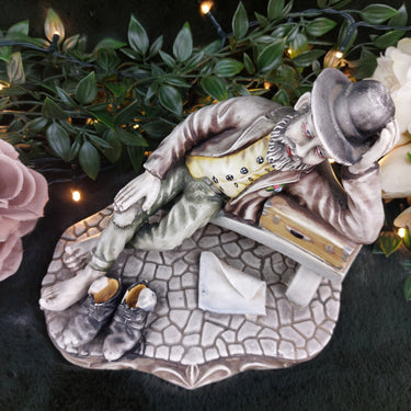 AR.CE.MI Bisquit Porcelain Figurine Shoeshine Boy Bench broken thumb see pics1