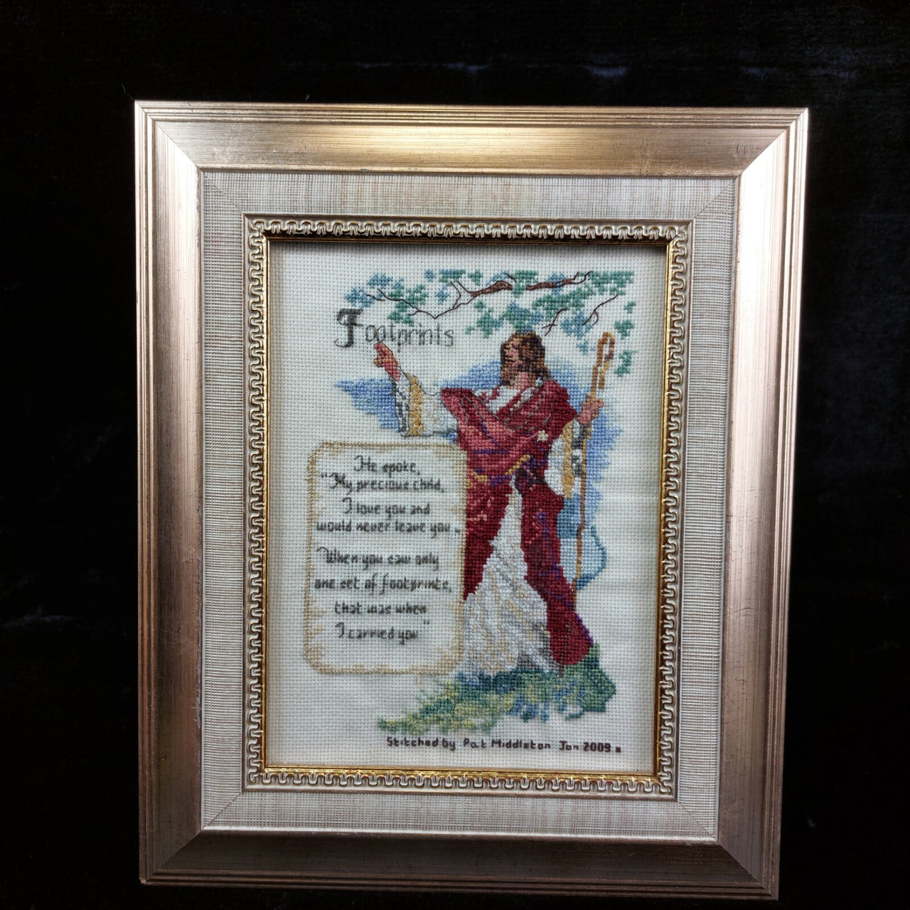 Framed Needlepoint "Footprints" 2009 29 cm Poem with Jesus Classic Wooden.0