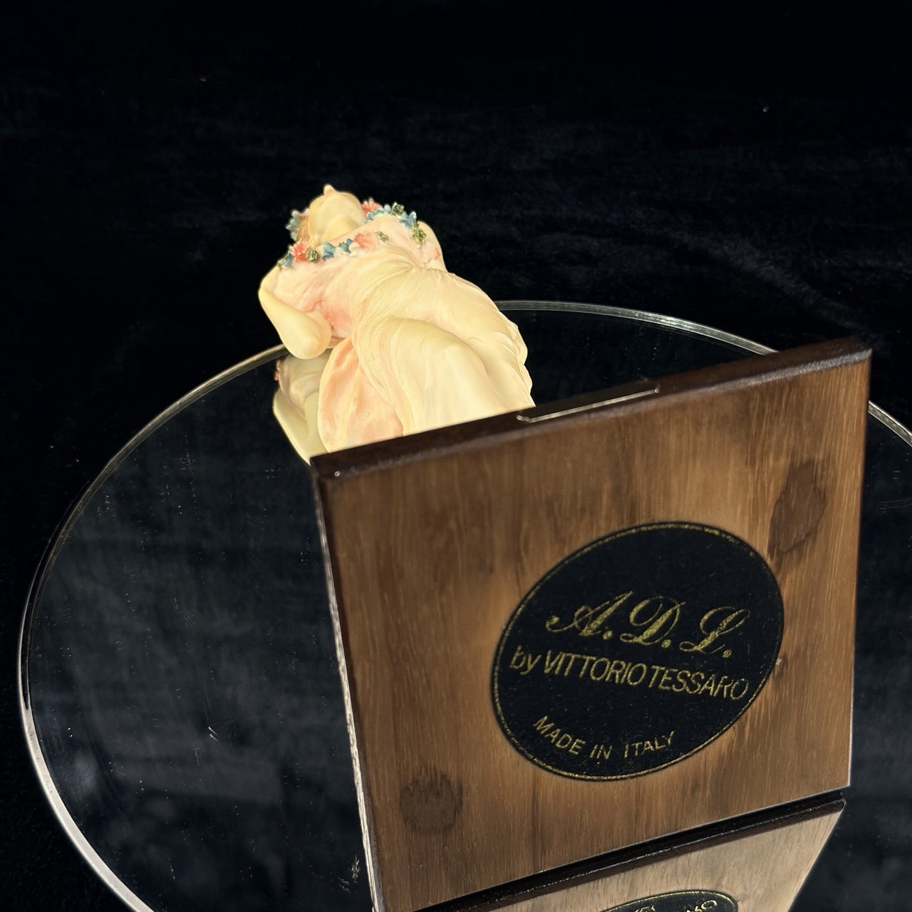 Vittorio Tessaro A.D.L. Italian Beautiful Lady Figurine Italy Decor Home 199113