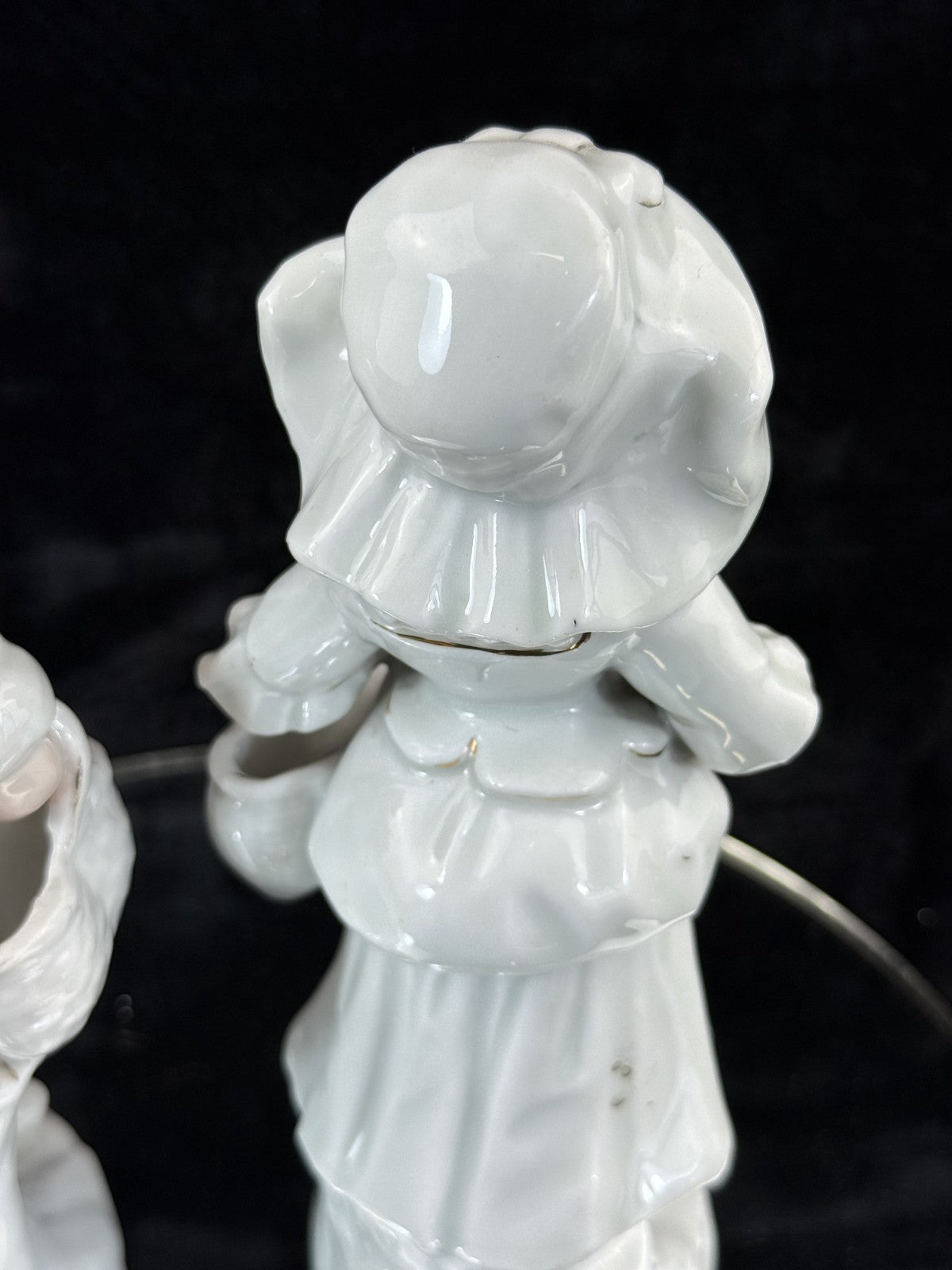antique figurine couple see the pics decor bookshelf collectables Unmarked White4