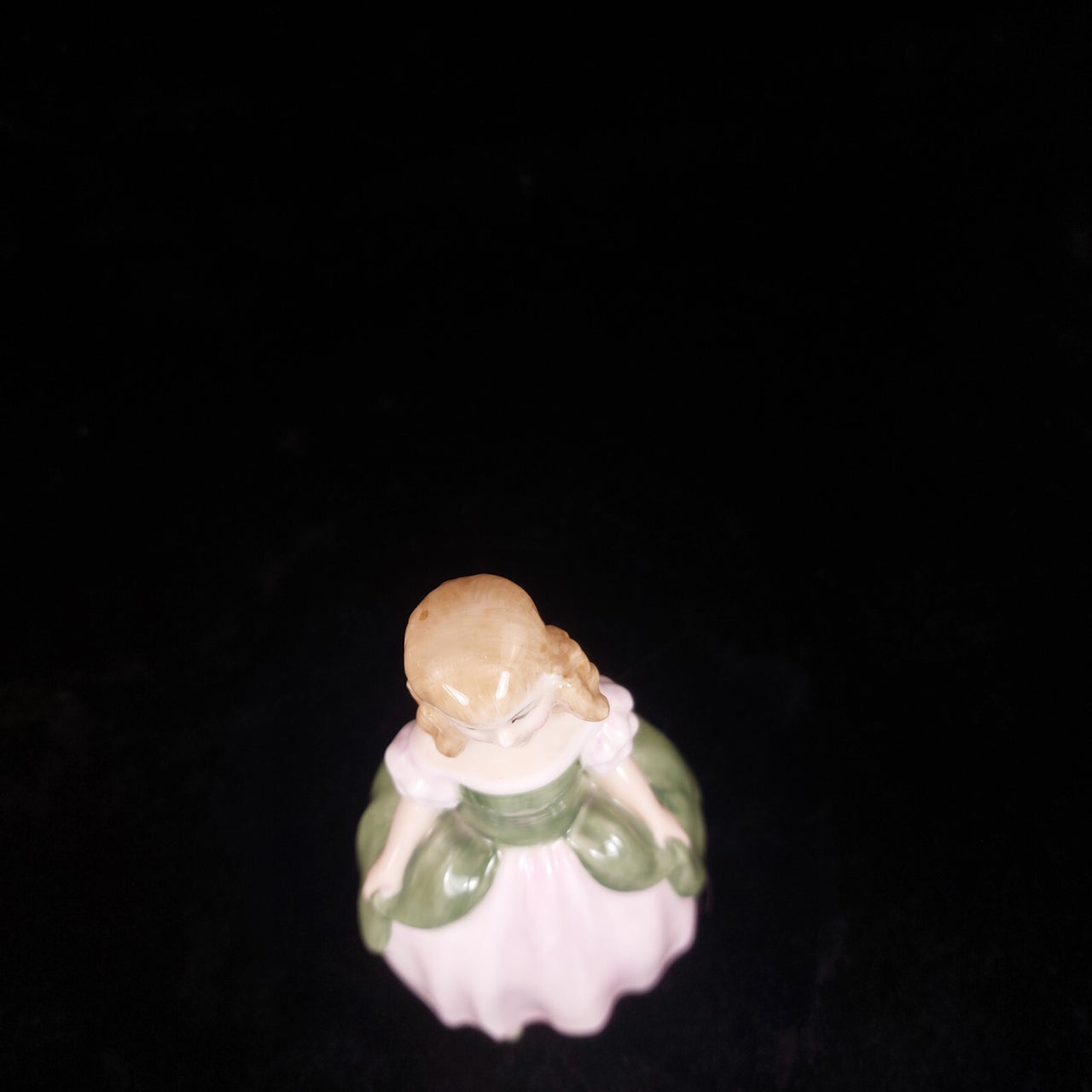 Vintage Doulton Royal Figurine "Penny" HN 2338 COPR. Made in England Green 19678