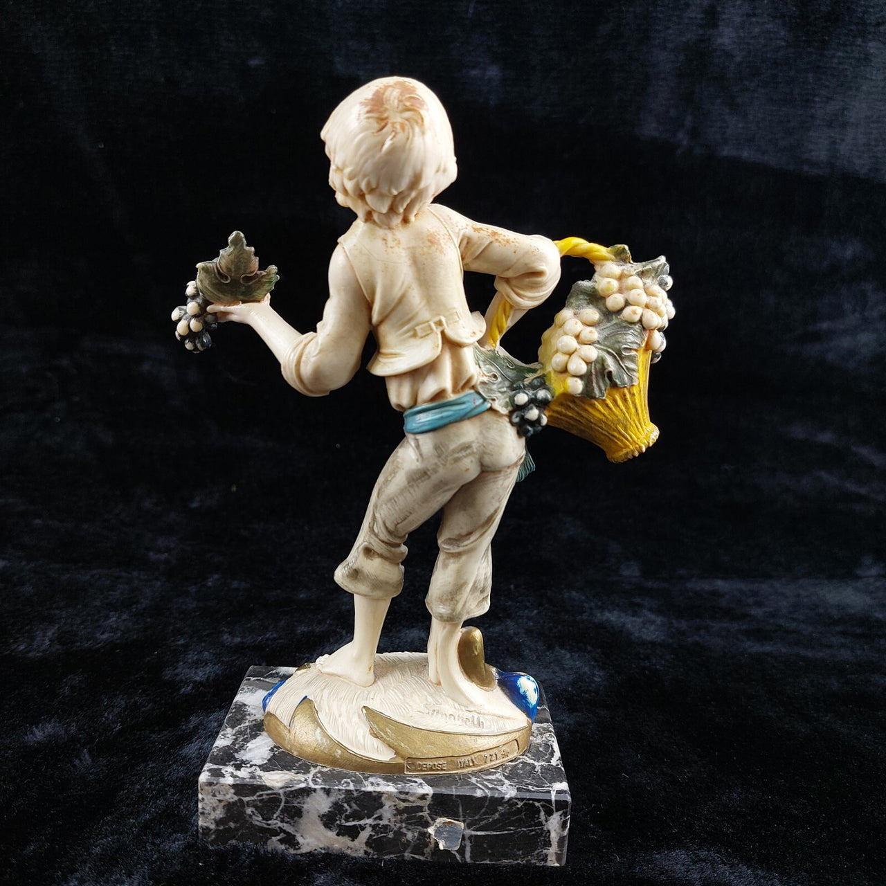 Fontanini Depose Simonetti Boy Figurine with Grapes 1980's Made in Italy decor.6