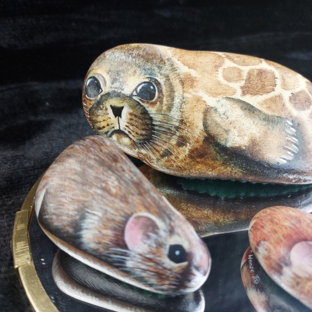 Rare M. Leadbetter 1978-80 Painted Stone Animals Seal, Wood Mouse, Harvest Mouse8