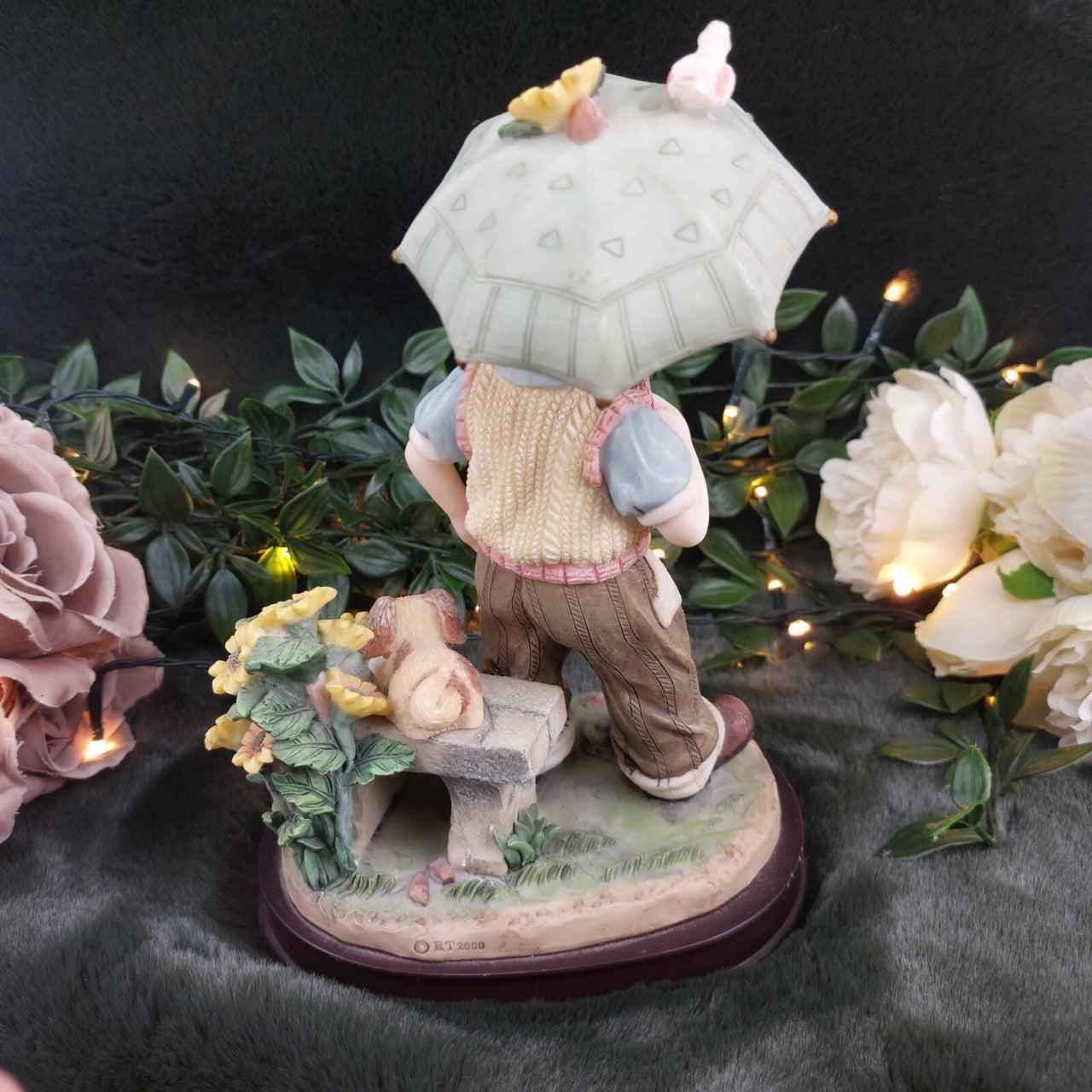 2000Juliana Boy Collection with Umbrella Figurine Porcelain United Kingdom.8