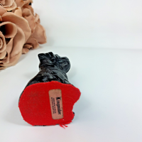 Thumbnail for Welsh Kingmaker Coal Figurine Dog – Handcrafted in Wales with United Kingdom4