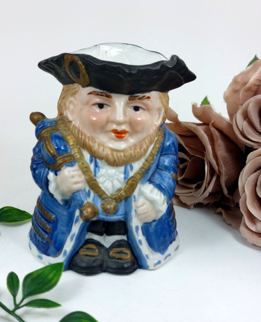 The Leonardo Collection Character Jug Toby Cream Pitcher Porcelain kitchen decor1