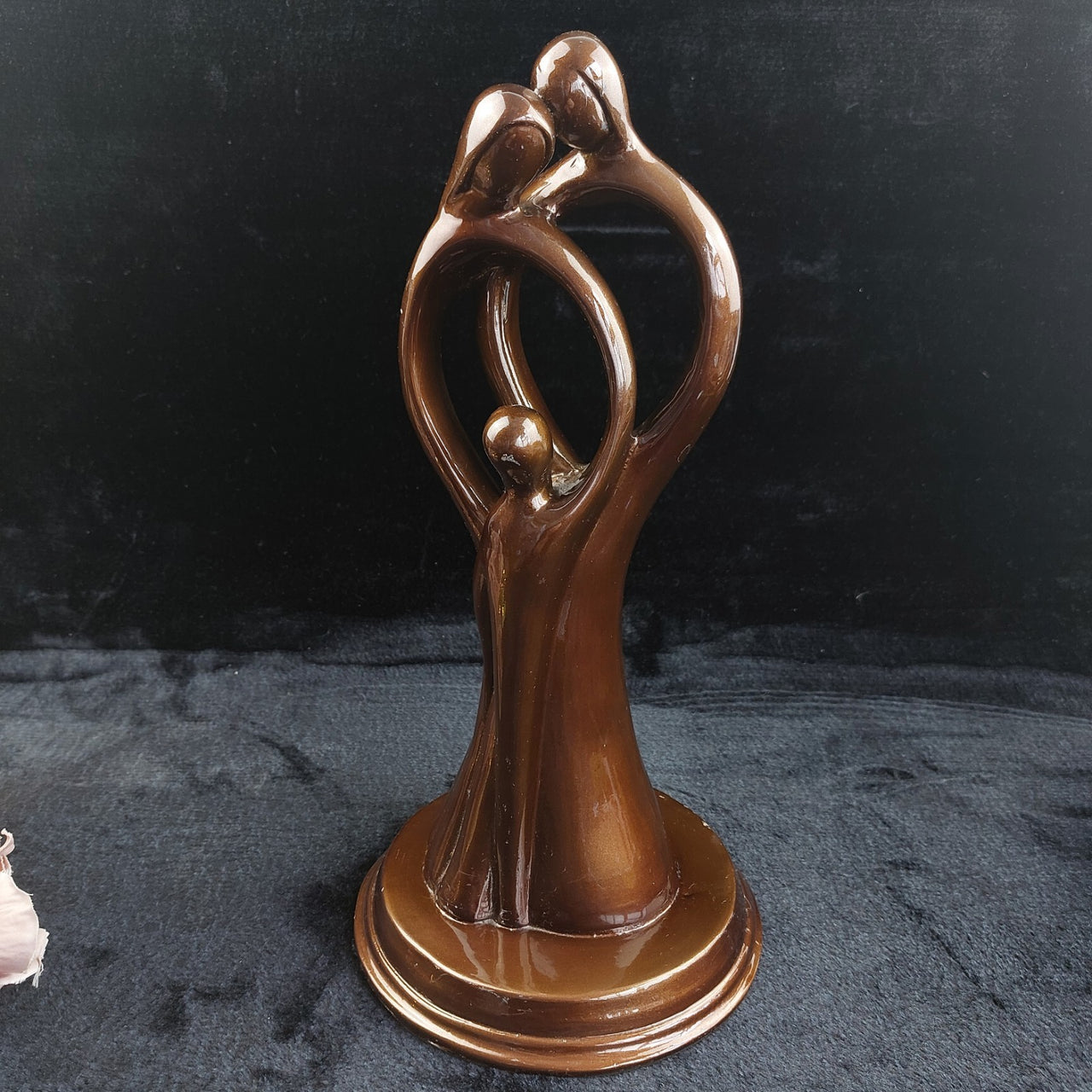 Abstract Family Sculpture Bronze Look Resin Art Figurine Worn Base 28cm China0