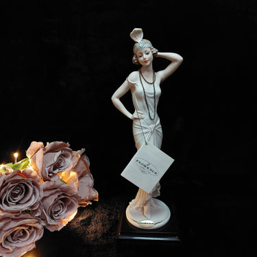 Florence Armani REGINE lady Figurine 0434F Flapper Lady With Box & C luxry decor1