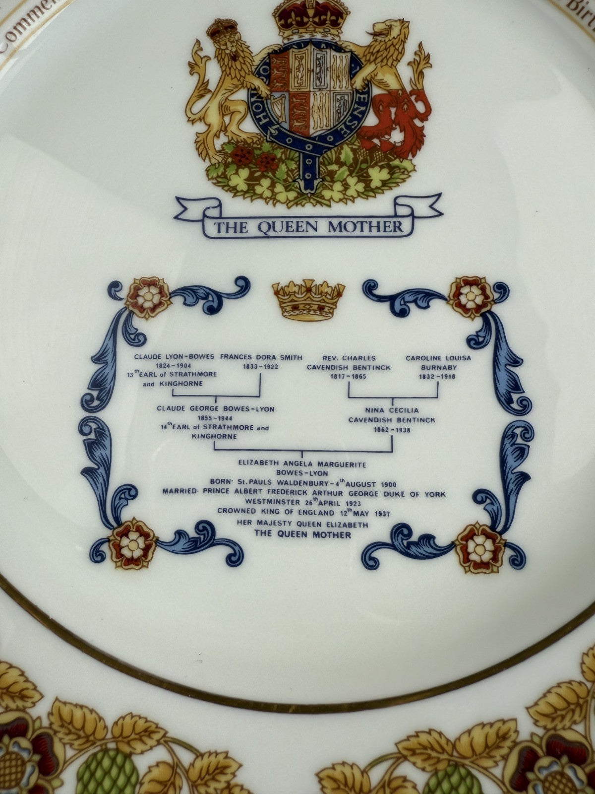 Rare Aynsley Commemorative Plate H.M. Queen Mother's 80th Birthday 1980 decor5