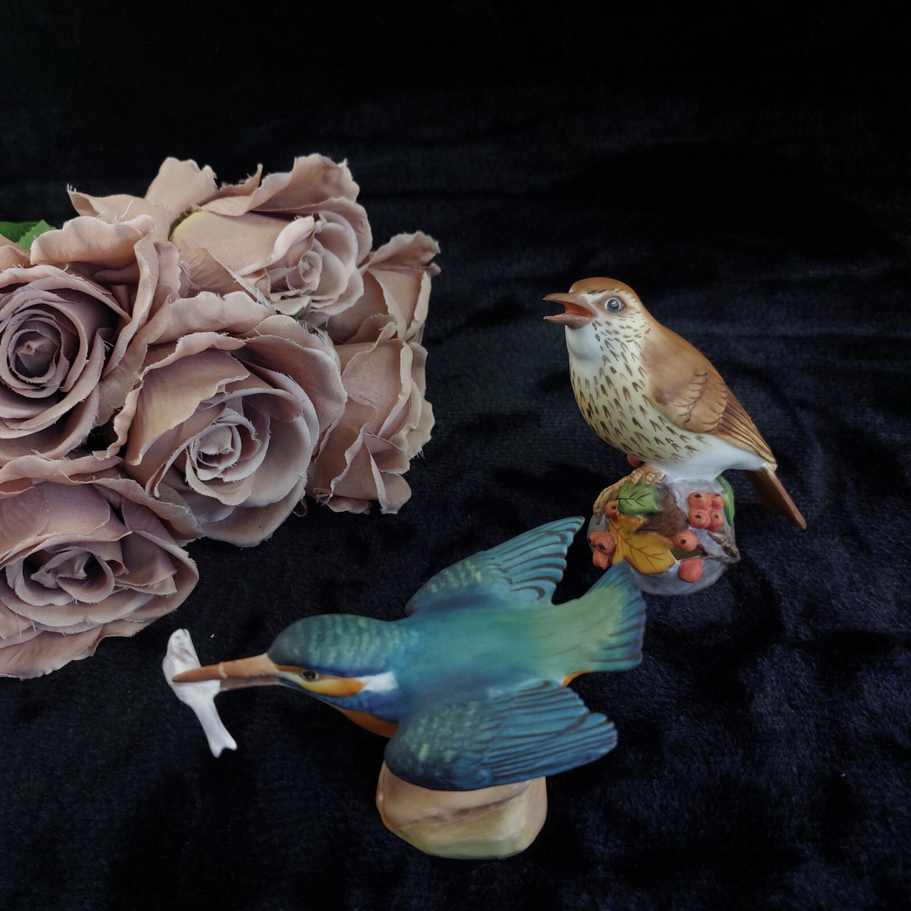 Royal Worcester Kingfisher & Thrush Bird Figurines England ceramic repaired3