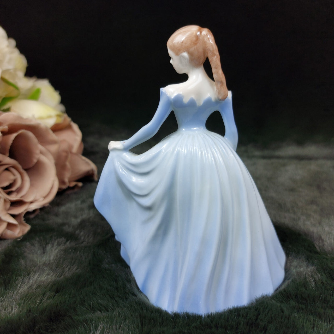 Collector's A Dream: Rare Coalport "Debutante Constance" Figurine limited 1996 4
