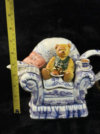 Thumbnail for Ringtons Cardew Teatime Teapot Bear Armchair Blue Willow Design 5270/750011