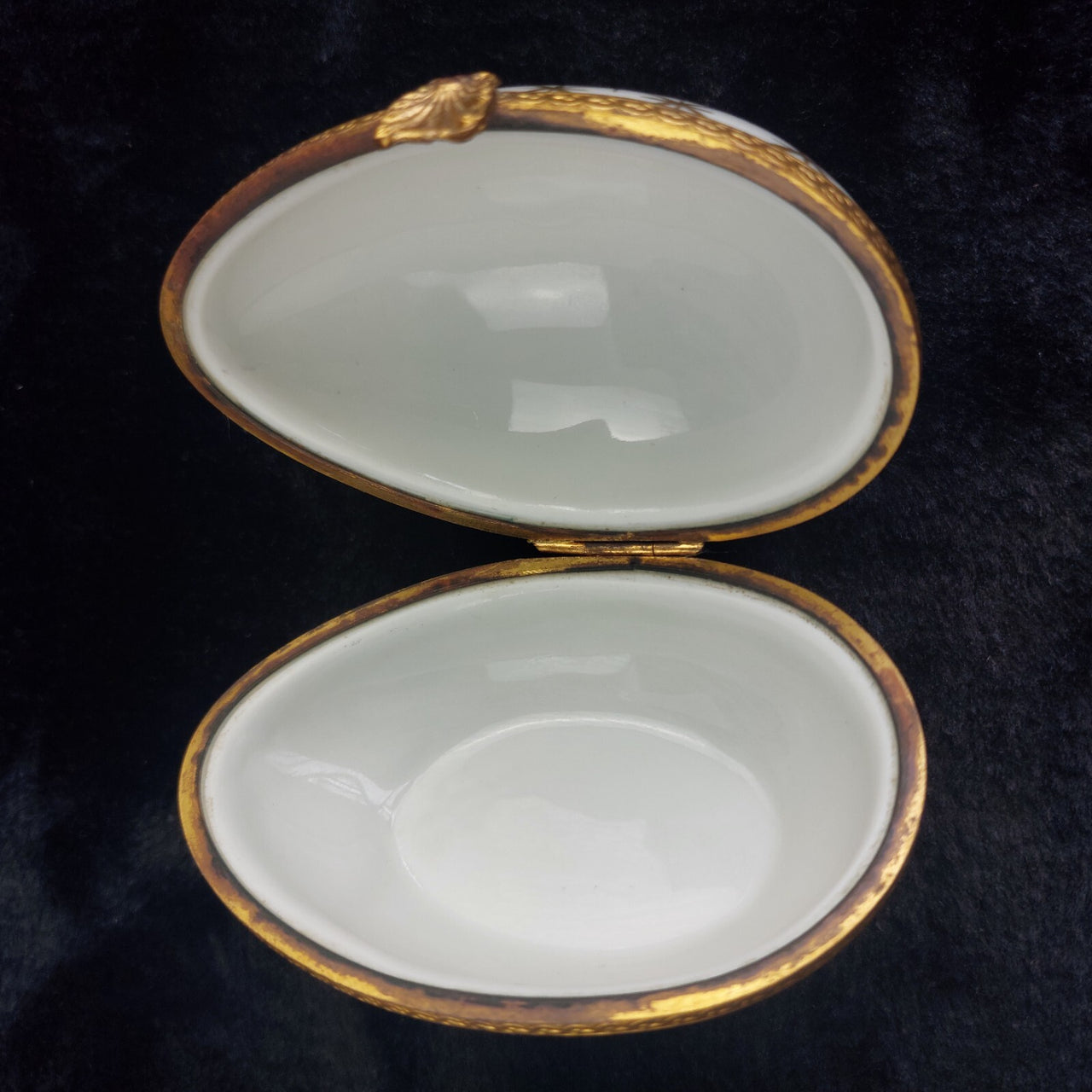 Porcelaine de France Gold Floral Egg Trinket Box Decor 4" Peint Main Hinged Vtg9