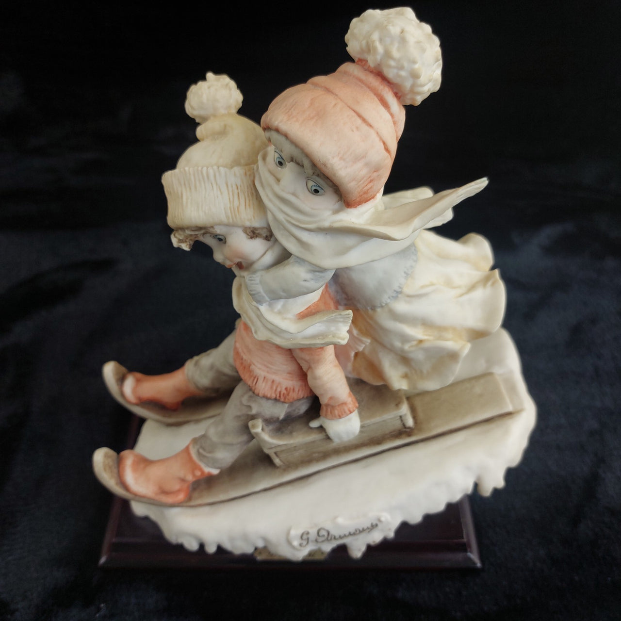Giuseppe Armani 1992 Florence Children on Sled Figurine Winter Scene Sculp 9".6