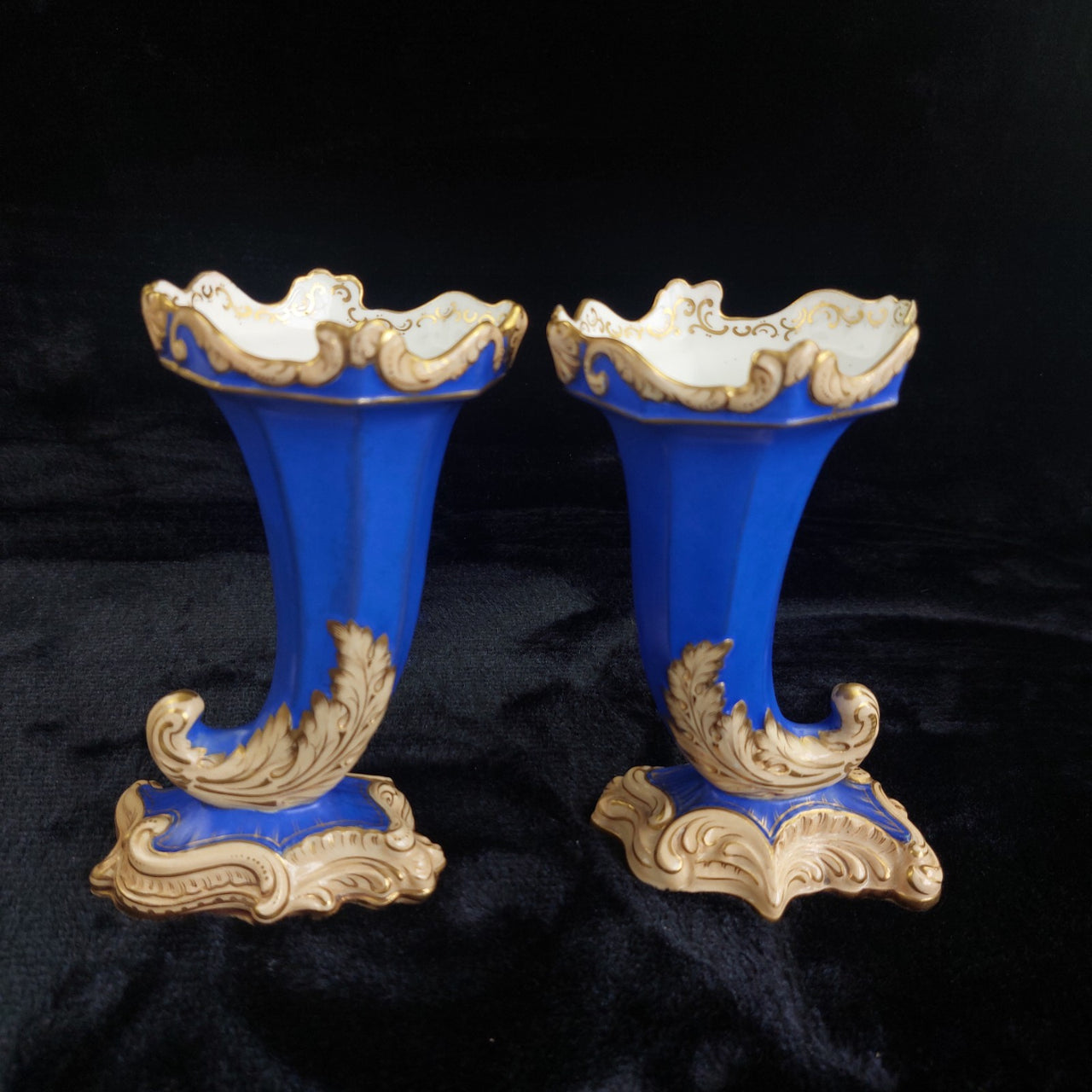 Victorian Antique Blue Porcelain Vases/ ornoments Gold Gilt Leaf Design  Pair 1