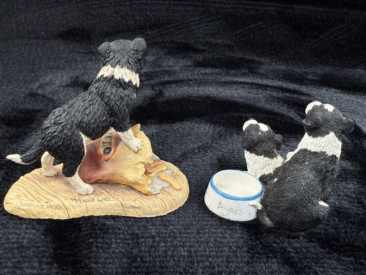 2 Fine Border Arts Dog Figurines "Trouble Ahead" "Future Stars" Collies Resin6