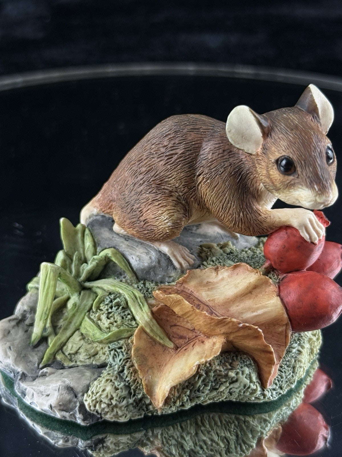 Border Fine Arts Wood Mouse Figurine 1992 Autumn Feast Scotland decor12