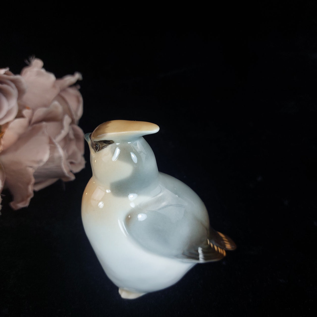 USSR Porcelain Cedar Waxwing Figurine Bird 4" Vintage Russian see the pics Gloss2