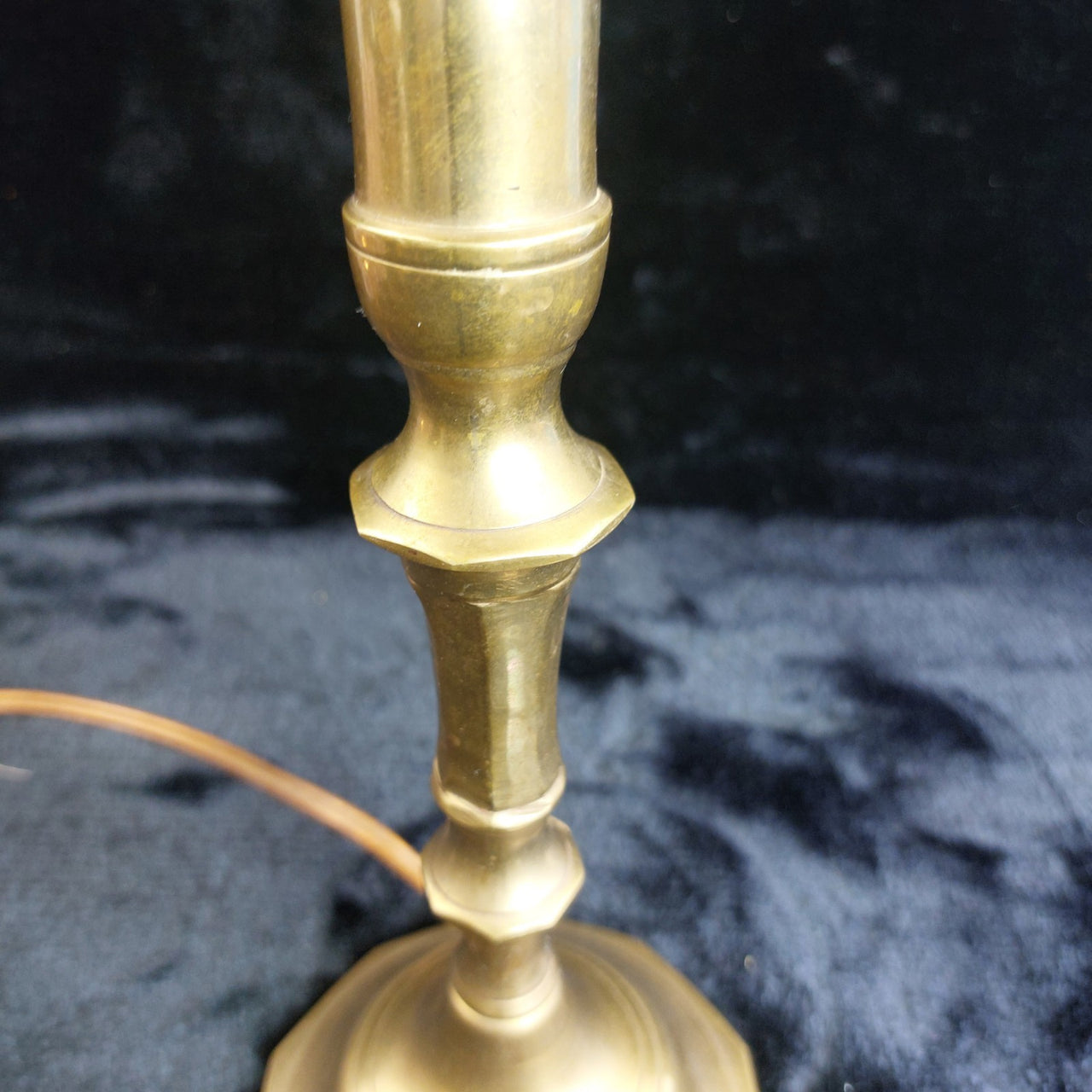 Vintage Brass Lamp Table Good Patina EU Plug Classic Electric Light 15" Tall6