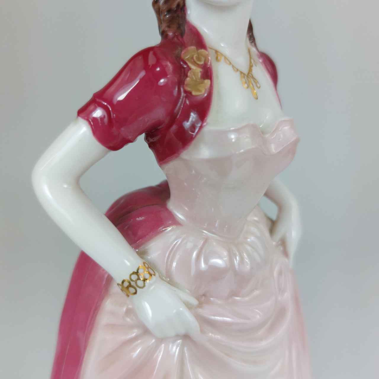 Coalport Lt Edition Large Figurine Joanne Figurine of the Year 2001 collectable8