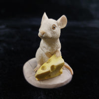 Thumbnail for Border Fine Arts First Friends FF5 – 1989 Mouse with Cheese Figurine gift0