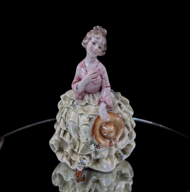 Porcelain Figurine 'Lady with Hat', Hand-Painted, Stamped Italy, display decor0