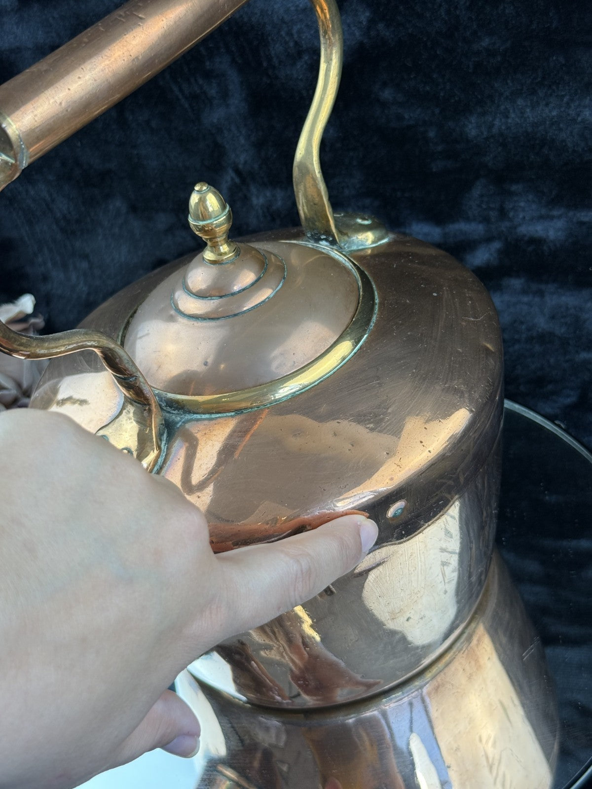 Antique Large Copper Kettle with Brass and Copper Handle - English Country House19