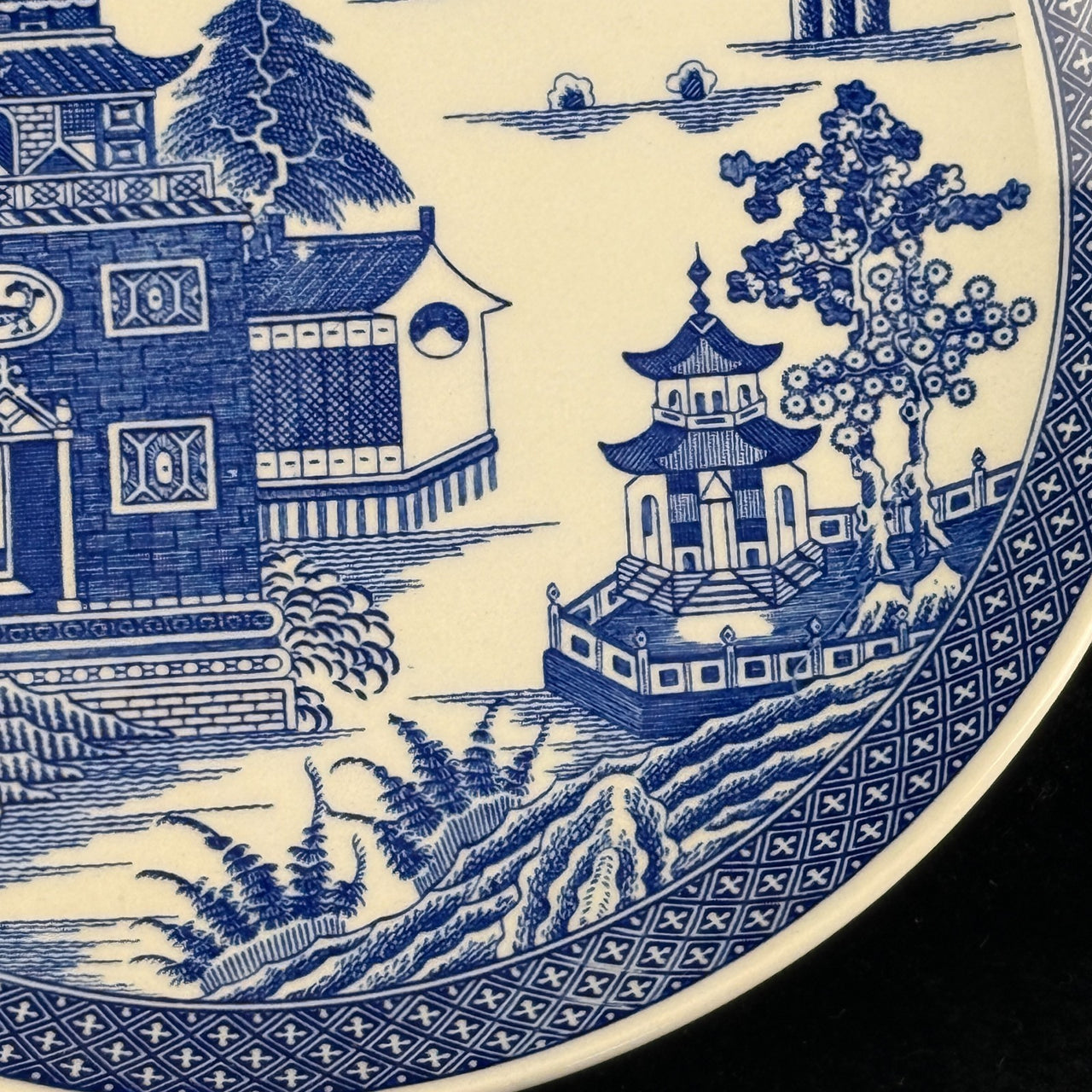 Spode Mint Danbury Willow Pattern Plates x3 Temple Landscape antique Blue White12