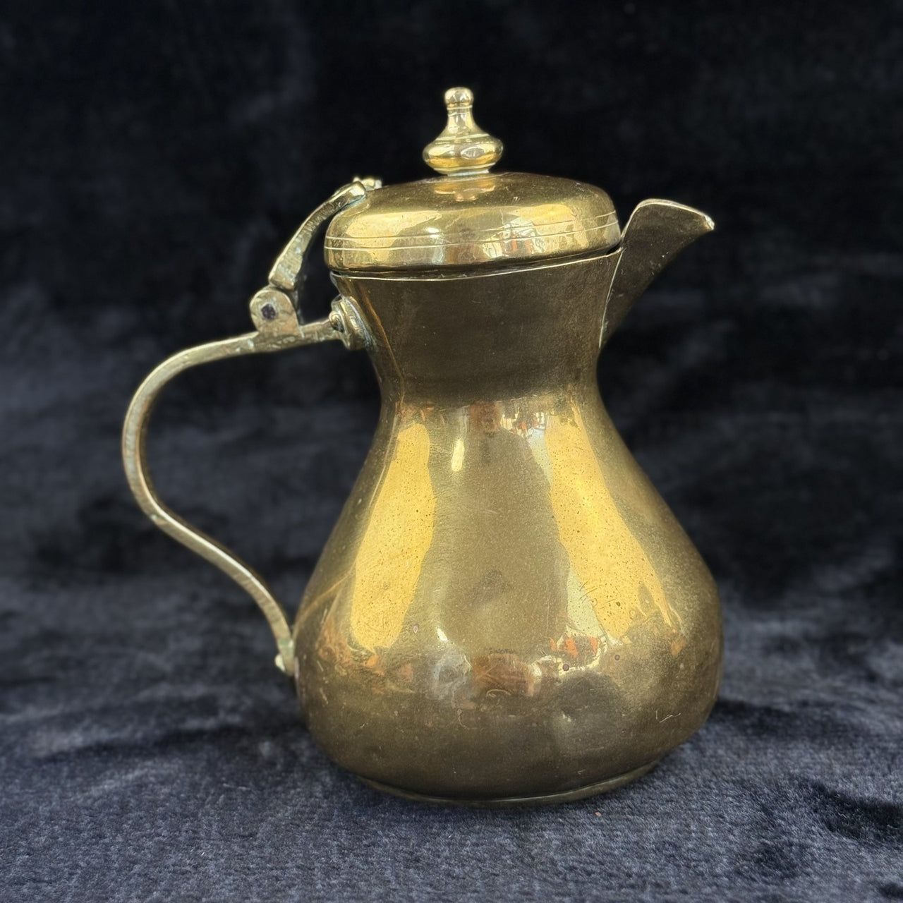 Brass Antique Tankard or Pouring Vessel w Hinged Lid gold brass victorin pitcher3