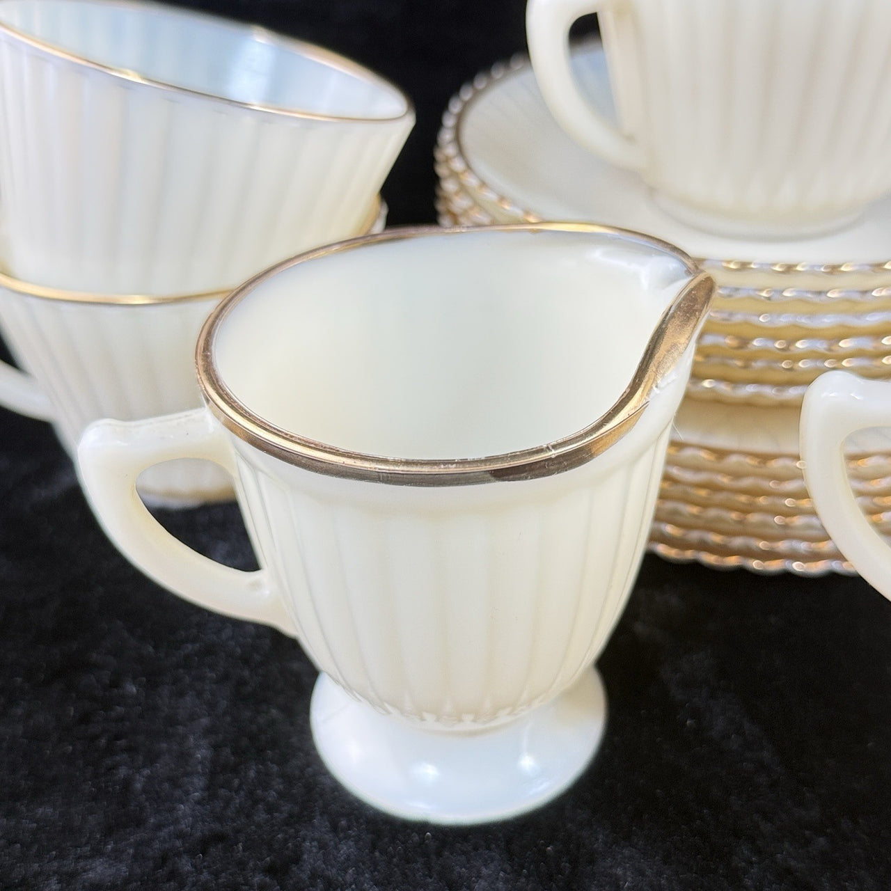 Macbeth Evans American Sweetheart Monax Milk Glass Tea Set 6 Cups Saucers Creame3