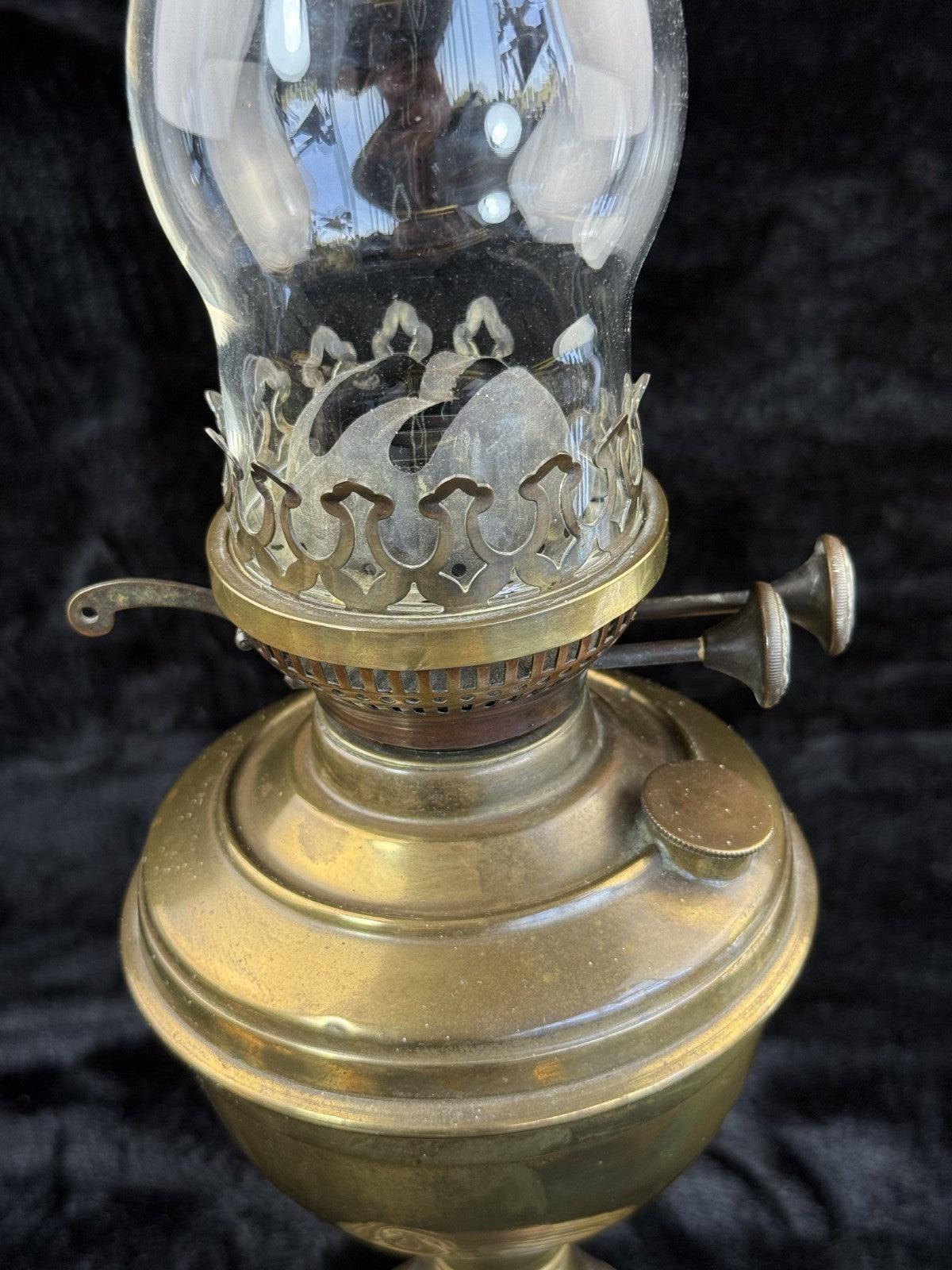 Vintage Vapalux Brass Oil Lamp  British Made Kerosene Lamp 20 in7