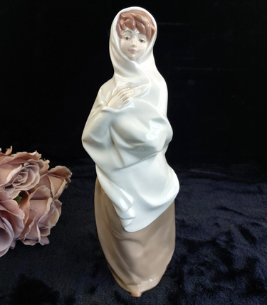 Mirmasu Diana beautiful large Figurine 30cm Tall Porcelain Valencia Spain decor0