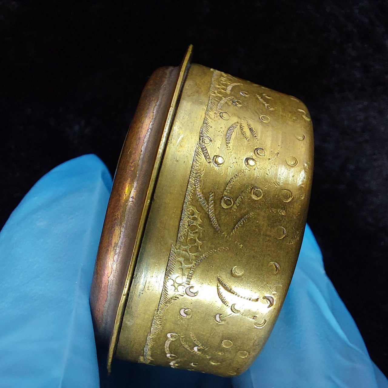 Vintage Brass & Agate Pill Box/Trinket – HandEngraved   Aged Patina5