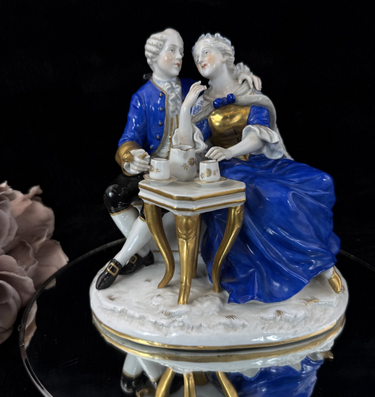 Antique German Porcelain Figurine: Rococo Couple at Tea by Scheibe-Alsbach 18th1