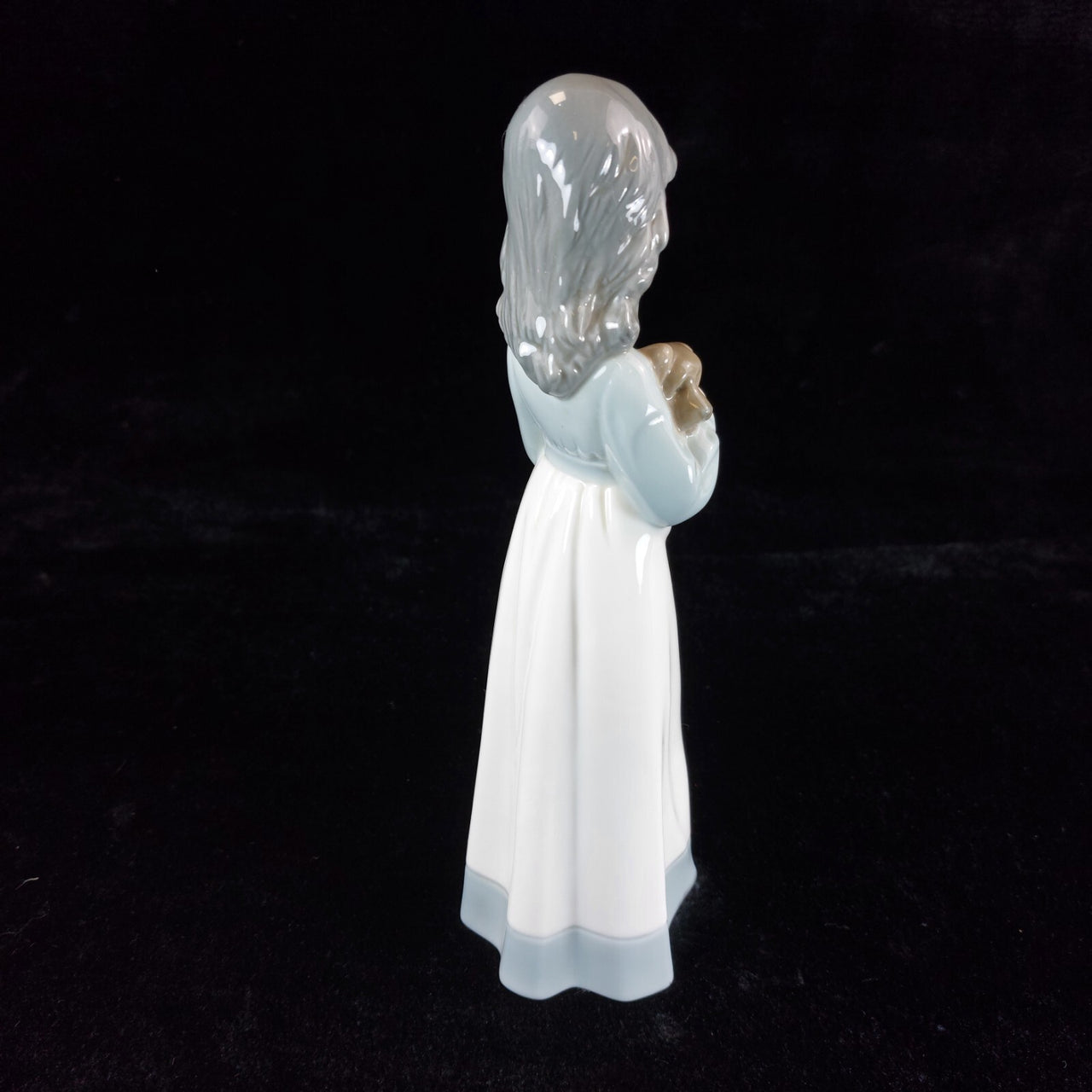 Elegant NAO by Lladró Figurine - Girl with Puppy (1990) bookcase figure Spain6